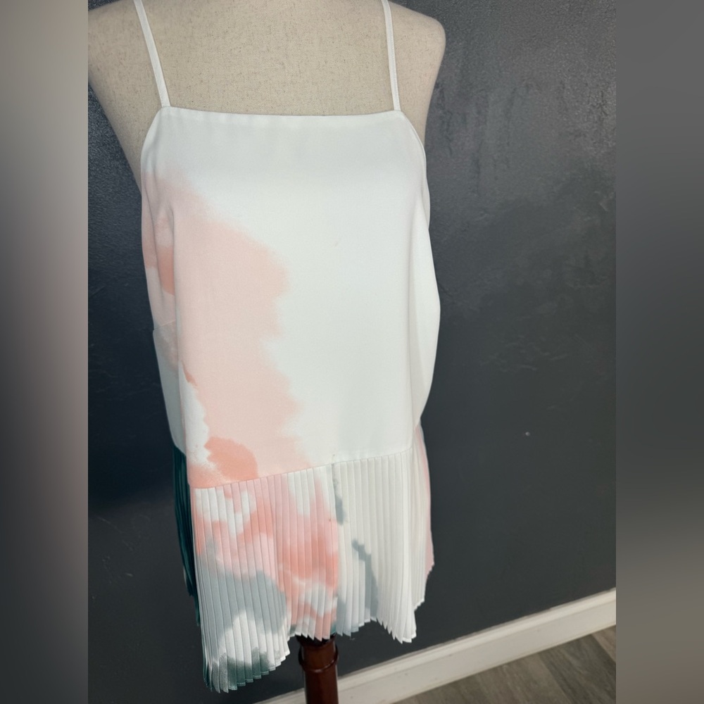 Women's White & Blush Pleated Hem Cami Top Nine West